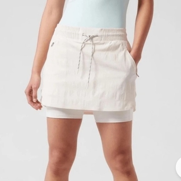 ATHLETA Trekkie North Skort SPF hiking active shorts size 10 magnolia white EUC - Picture 1 of 15
